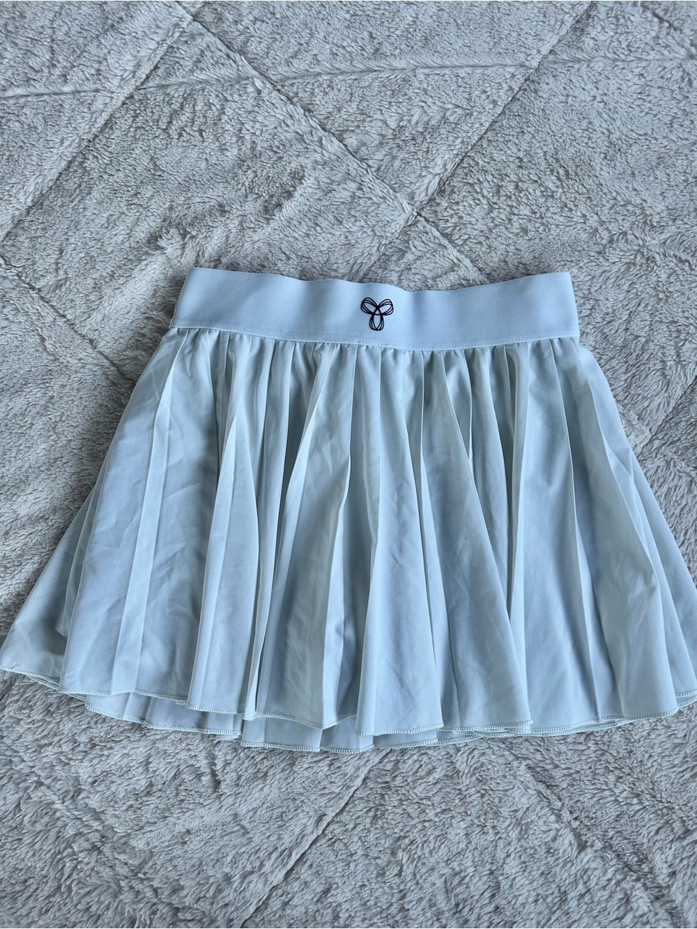TNA White Pleated Athletic Skort - Picture 4 of 5